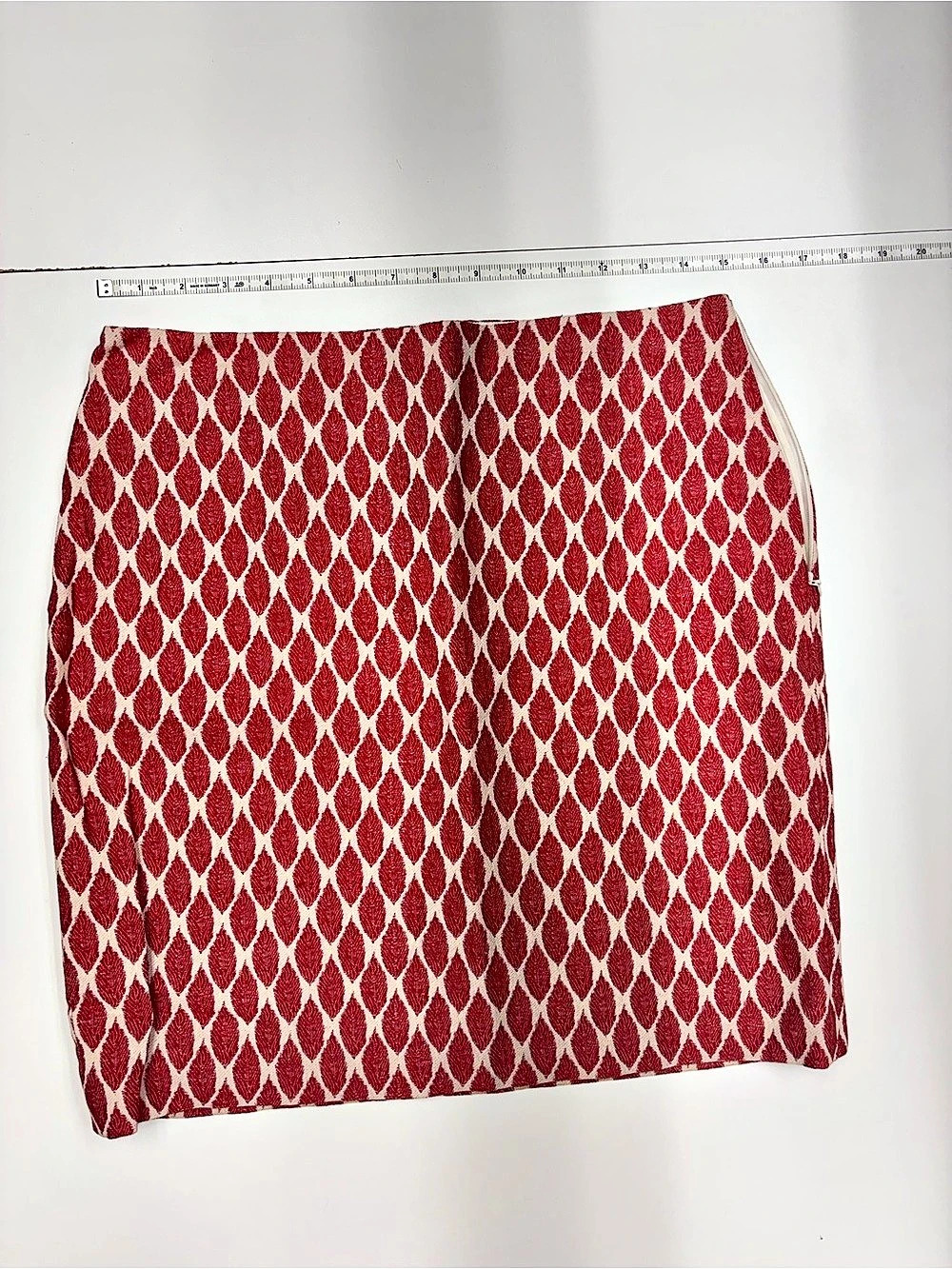 Ann Taylor Red & White Woven Leaf Pattern Pencil Skirt Size 4